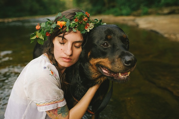 © Michelle Gardella Photography, Rottie-and-girl-River-Story
