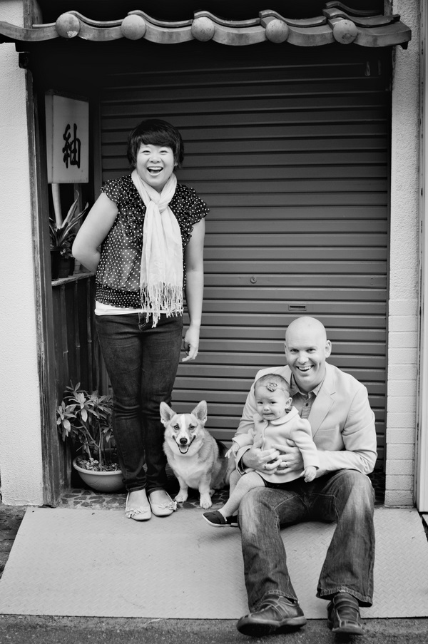 © Oeil Photography | Daily Dog Tag | happy-family-photos-with-Corgi-located-Japan