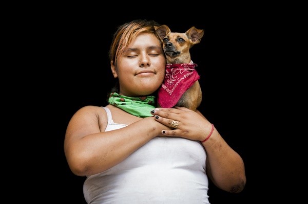 © Norah Levine Photography | beautiful-photo-of-woman-and-dog