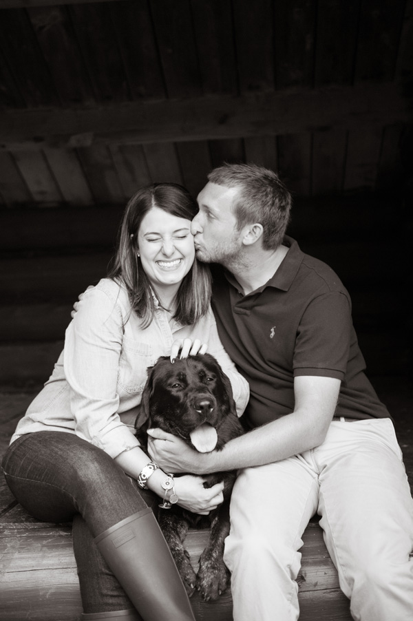 © Alice G Patterson Photography |family-photos-with-dog