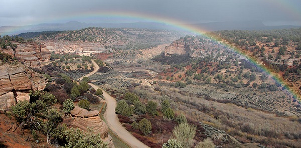 rainbow-over-angel-canyon-bestfriends-600