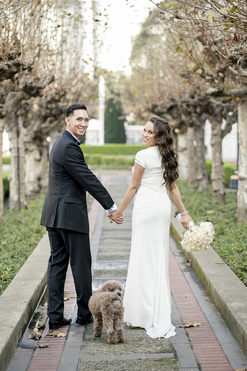 wedding photos with dog, ©Holly D Photography | dog friendly wedding