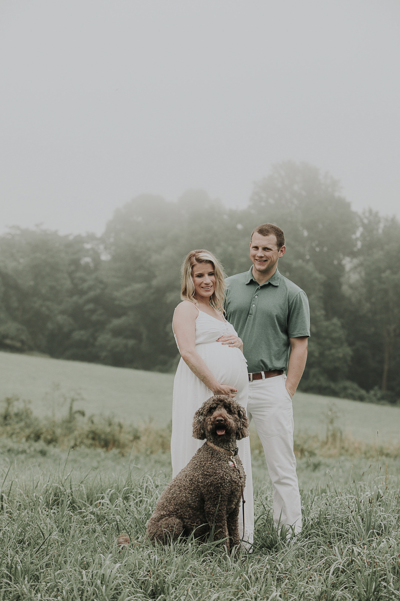on location family photos, pregnant woman, man, and dog, ©Kelli Wilke Photography 