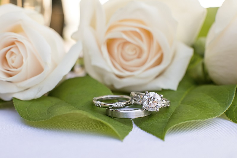 ©Jeannine Marie Photography | St Paul wedding photography, rings and roses