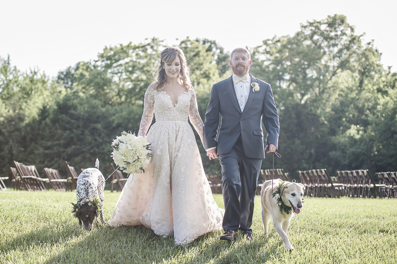 bride and groom with dogs | © epagaFOTO | dog-friendly wedding, Buffalo Lodge. Kansas City