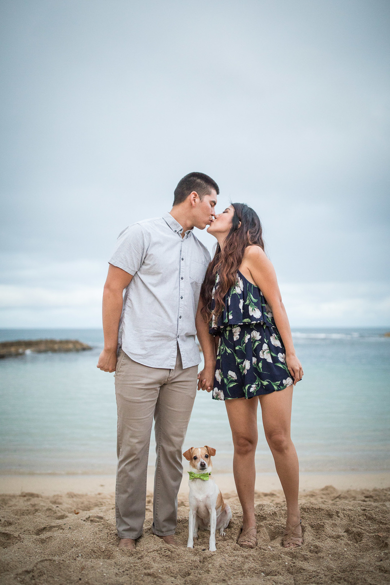 beach engagement photos with Jack Russell mix | VIVIDfotos Kapolei, Hawaii
