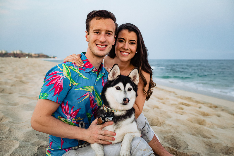 dog-friendly beach engagement session with Alaskan Klee Kai ©Fabi Rosas Photography, Cabo, Mexico