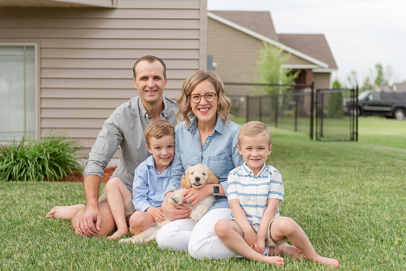 family portraits with a puppy, ©Samantha Rule Photography | dog-friendly family portraits, Central MN