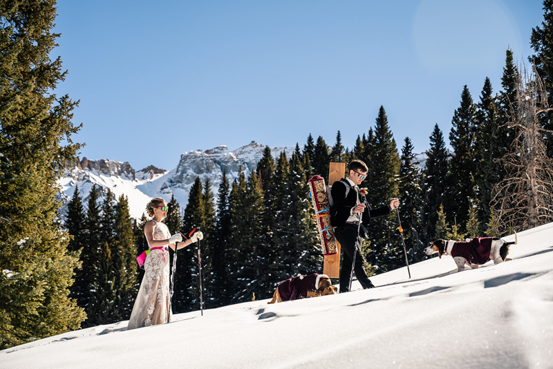 dogs and wedding couple, cross country skiing for elopement near Telluride, CO | ©The Outlovers